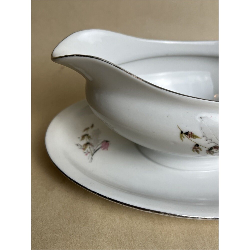VTG Royal Dutchess Bavaria Germany Mountain Bell Pink Gravy Boat bowl Plate - Picture 3 of 9